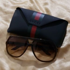 Women's Gucci sunglasses